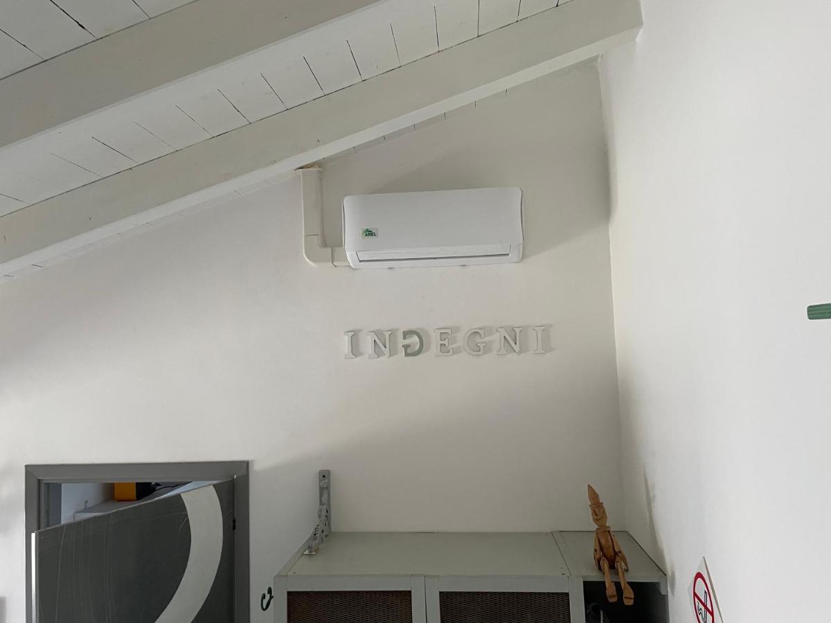 Appartement Mansardine Metropolitane à Brescia Extérieur photo