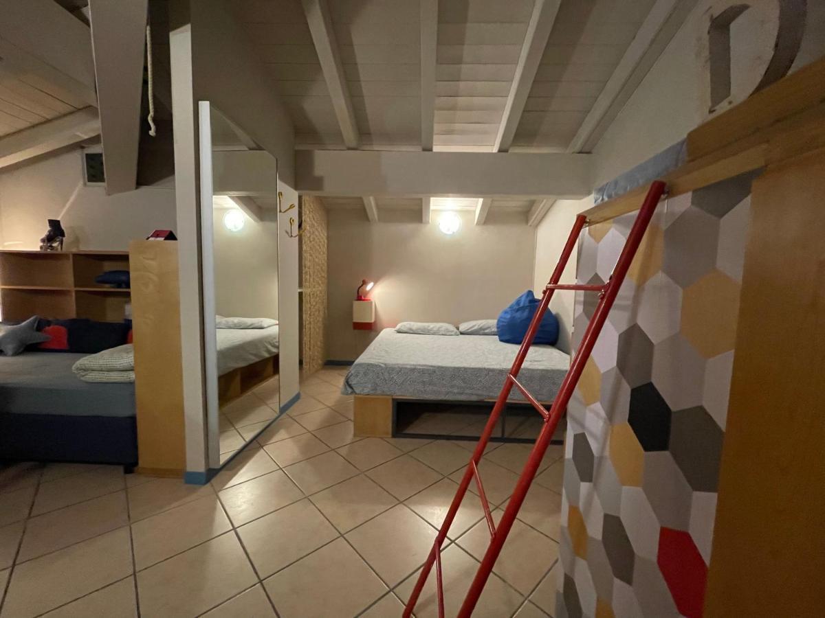 Appartement Mansardine Metropolitane à Brescia Extérieur photo