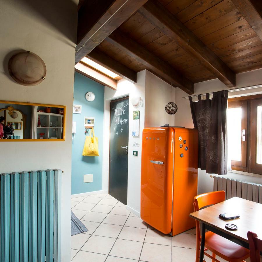Appartement Mansardine Metropolitane à Brescia Extérieur photo