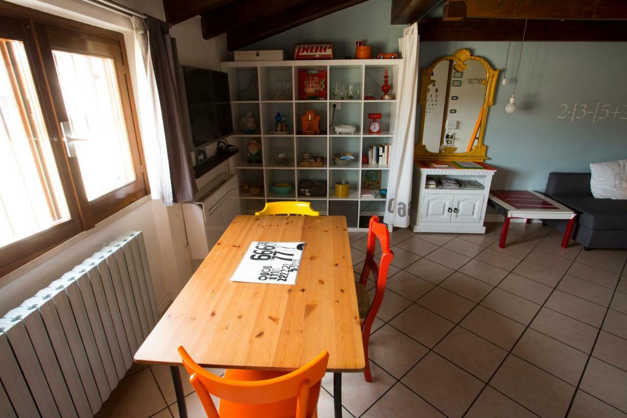 Appartement Mansardine Metropolitane à Brescia Extérieur photo