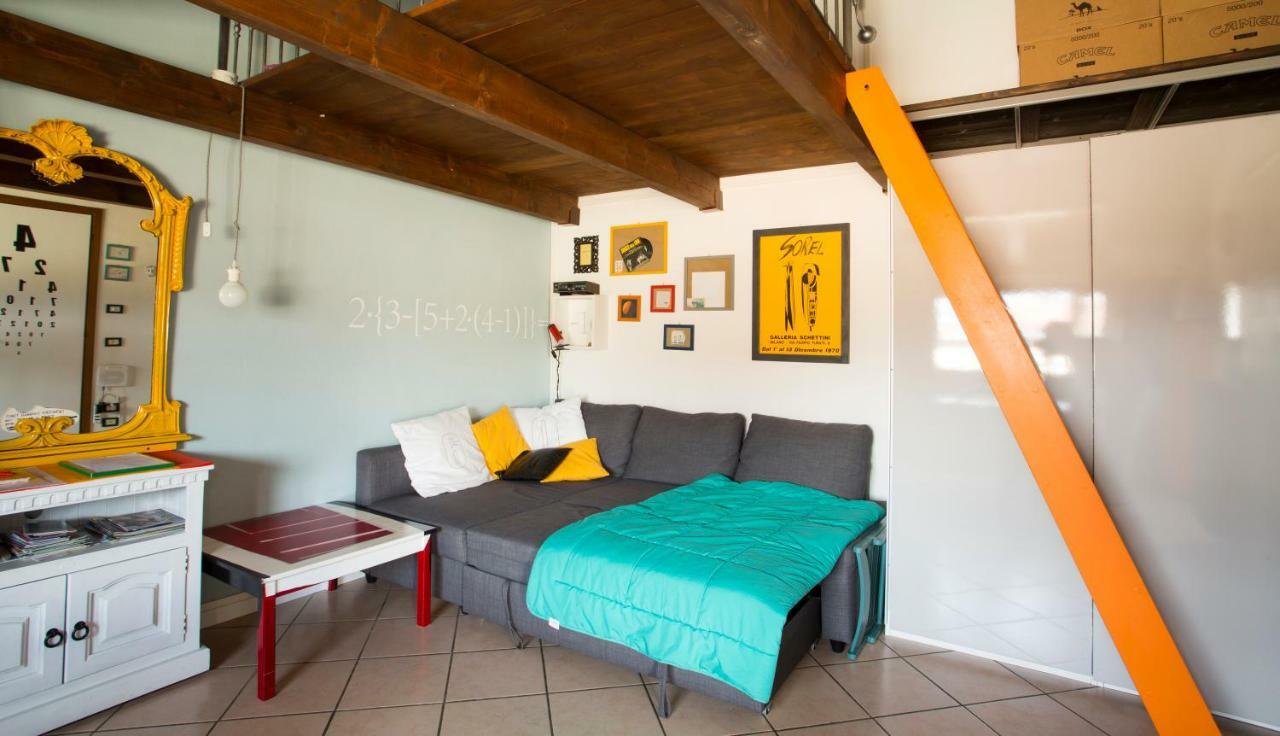 Appartement Mansardine Metropolitane à Brescia Extérieur photo