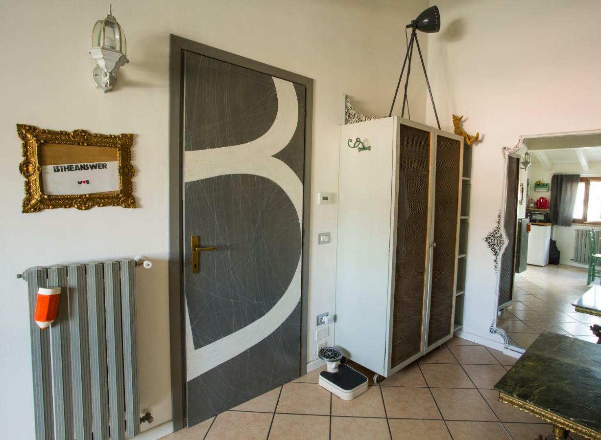 Appartement Mansardine Metropolitane à Brescia Extérieur photo