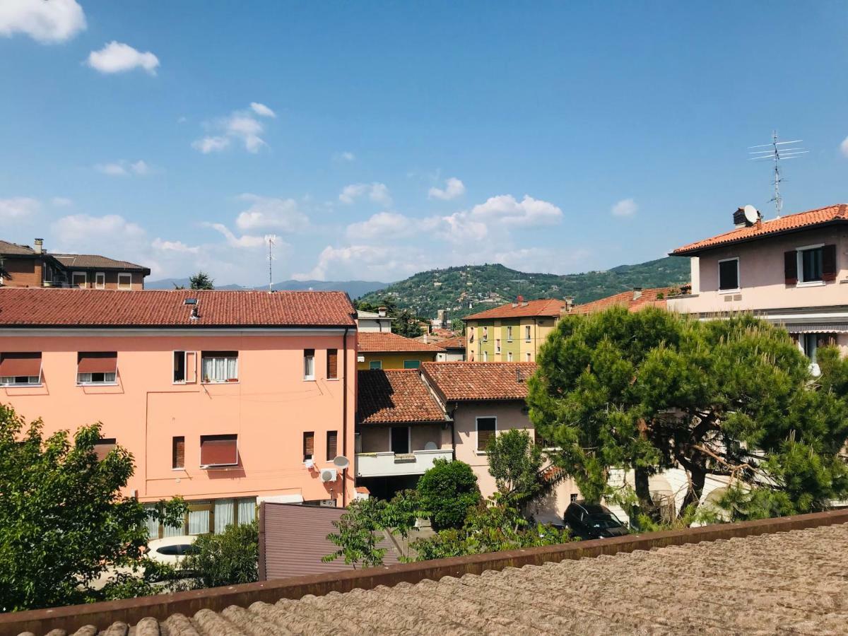 Appartement Mansardine Metropolitane à Brescia Extérieur photo